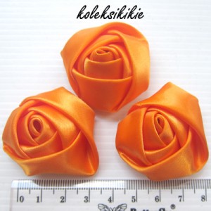 mawar-kuncup-kecil-orange